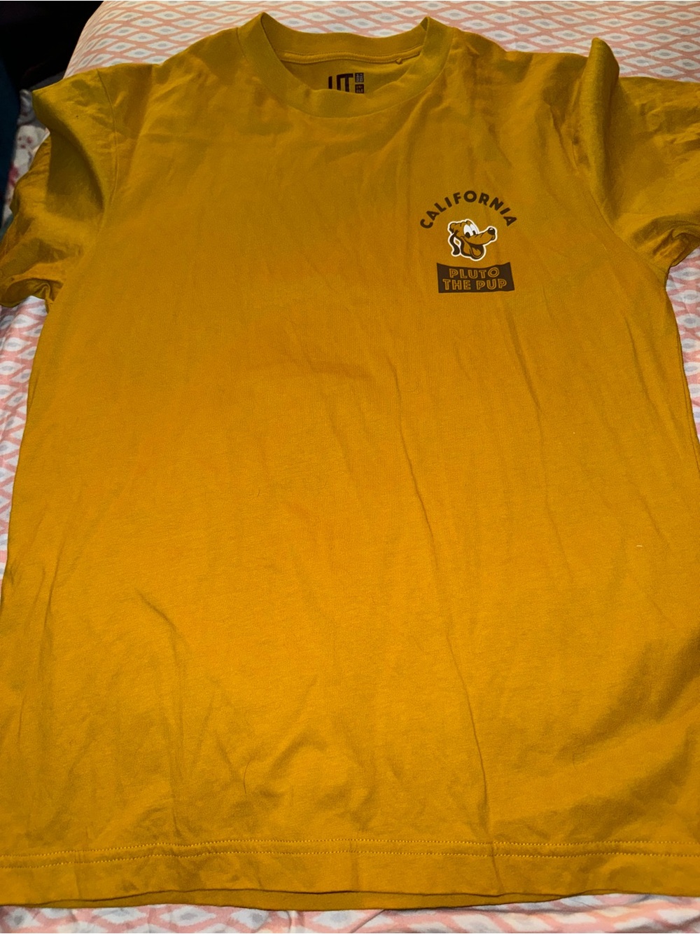 Pluto Uniqlo XS Disney Shirt
